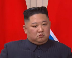 В Пхеньяне выразили обеспокоенность из-за похудения Ким Чен Ына