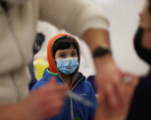 Вакцинация детей в Украине: что известно