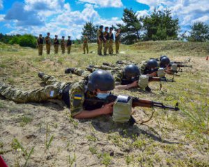 Военные из 30 стран принимают участие в учениях в Украине - зрелищное видео