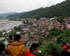 В Непале жертвами ливней и оползней стали десятки человек
