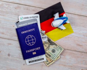 Українці зможуть відвідати Грецію. Країна визнала Covid-сертифікати