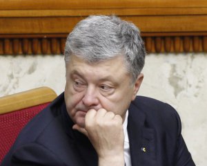 Порошенко возглавил антирейтинг политиков