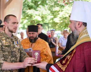 Більшість вірян в Україні є прихожанами ПЦУ - опитування