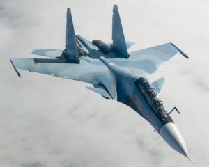 Російські винищувачі перехопили літак США над Чорним морем