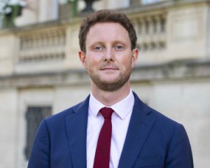 Франція закликає ЄС не визнавати російські Covid-вакцини