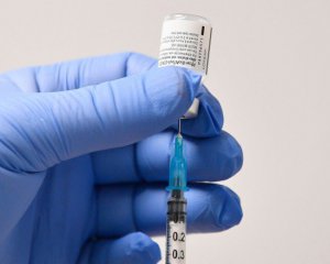 В Україні стартувала масова вакцинація від Covid-19 препаратом Pfizer
