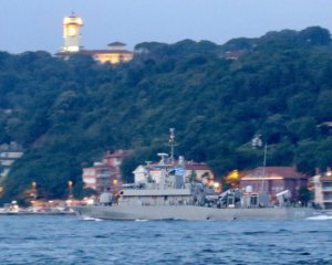 Корабель ВМС Греції зайшов у Чорне море