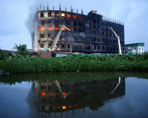 На заводе люди горели живьем, некоторые прыгали с крыши