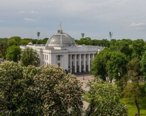 Две фракции не будут голосовать за Монастырского