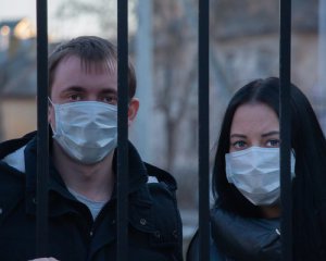 Украина хочет ужесточить правила въезда для невакцинированных
