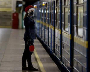 Пистолеты и слезоточивый газ: в метро произошли вооруженные разборки