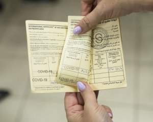 Ще одна країна заборонить невакцинованим відвідувати публічні місця