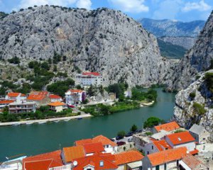Хорватия и Черногория усиливают карантин