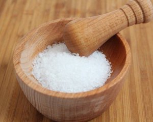 Скільки і якої солі варто вживати щодня