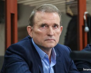 Медведчука залишили під цілодобовим домашнім арештом