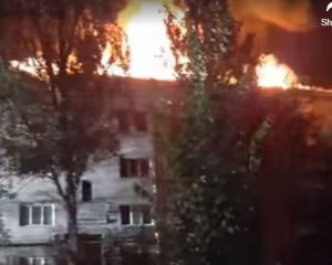 В Запорожье горит многоквартирный дом