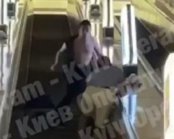 Пасажири метро влаштували кулачні розбірки на ескалаторі