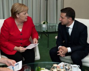 Меркель едет в Украину