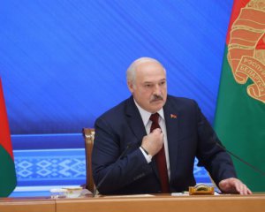 Лукашенко наказав до кінця року видати громадянство українцям, які живуть у Білорусі