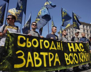 Білецький анонсував продовження протестів під стінами ОП