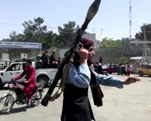 Талибы убили женщину на глазах четырех детей