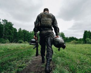 Глава держави посмертно нагородив сімох військових