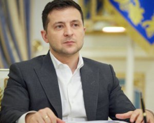 Зеленський ввів у дію санкції проти Гужви і Шарія