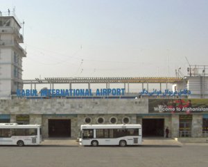 Аэропорт Кабула прекратил обслуживать рейсы