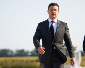 Зеленський відзначився жартом на урочистостях до Дня Незалежності