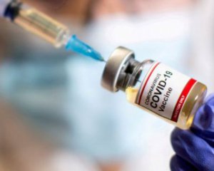 Польща передала Україні 650 тис. доз вакцини AstraZeneca