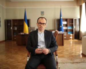 Глава Мін'юсту України прийняв на роботу довічно засуджену злочинницю