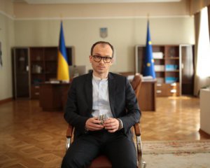 Глава Минюста Украины принял на работу пожизненно осужденную преступницу