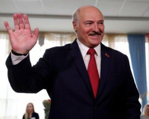 Десятки самолетов, вертолетов и средства ПВО: Лукашенко выпросил у Путина вооружение