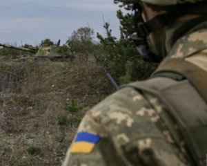 Окупанти на Донбасі поранили українського військового