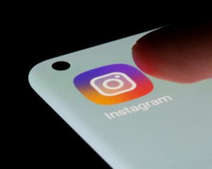 Instagram &quot;ліг&quot;. Користувачі надсилають скарги звідусіль