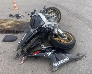 Авария с участием полицейского попала на видео