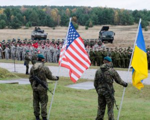 США готові допомогти Україні припинити війну