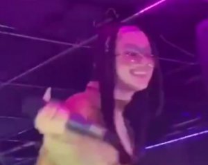 Российская рэп-исполнительница Инстасамка унизила зрителя на концерте в Киеве