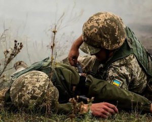 Боевики обстреляли украинские позиции: один военный в тяжелом состоянии