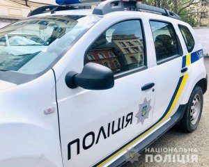 14-річну дівчину зґвалтували троє односельців