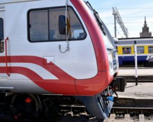 Для Covid-вакцинированных выделили спецвагоны в поездах