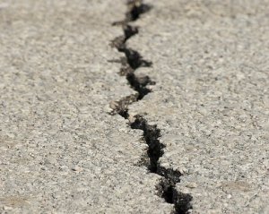 Страну накрыло мощное землетрясение: есть погибшие и раненые