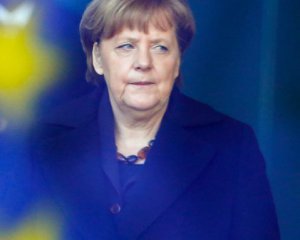 Меркель проигнорировала звонок Байдена - СМИ