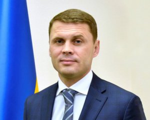 Дружина заступника Венедіктової придбала Merсedes за 5% вартості