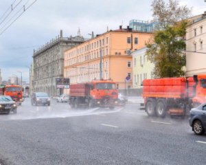 Московські дороги помиють шампунем: навіщо