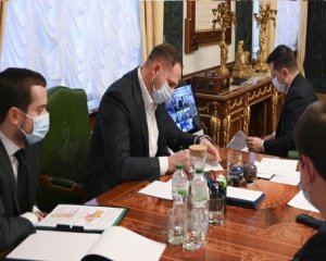 В кабинете Зеленского говорили о замене Разумкова