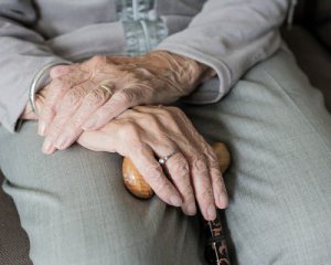 Части пенсионеров повысят выплаты