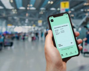 Covid-сертифікати в українців буде перевіряти поліція