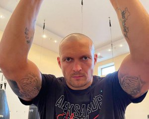 Наступного року Усик може повторити досягнення Леннокса Льюїса