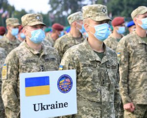 Українські військові посилено вивчатимуть англійську